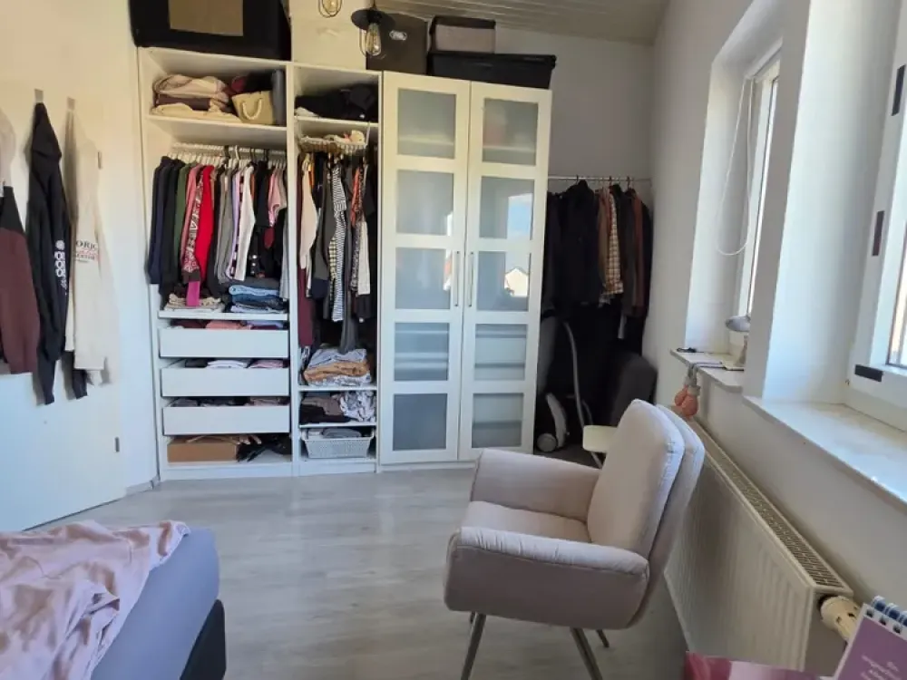 Living with Character: 2.5-Room Attic Apartment in Büttelborn