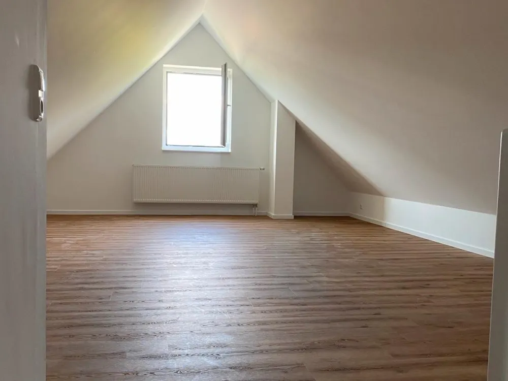neuwertige Maisonettewohnung in ruhiger Wohnanlage, Bj. 2024