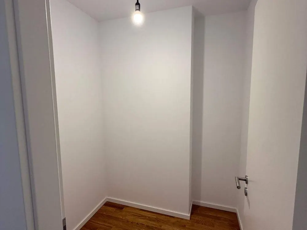 2-Zimmer-Neubau, zentral, Penthouse, 4. OG, Erstbezug, ruhige Lage im Hinterhof