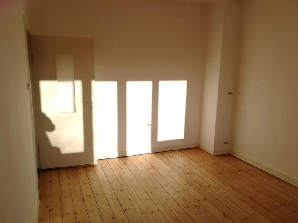 hübsche 2-Zi-Whg. mit Balkon - Besichtigung auf Anfrage -