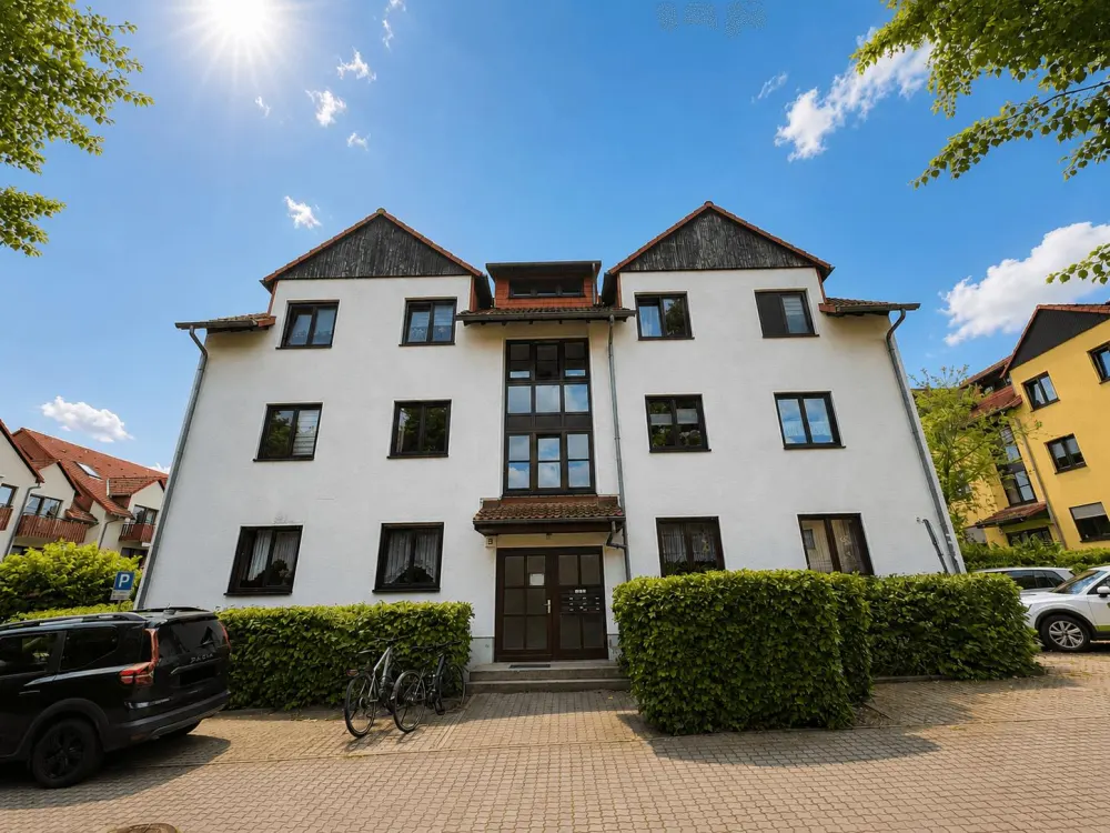 moderne 80m²- Wohnung im Maisonettestil mit großem Wohnzimmer + Balkon!