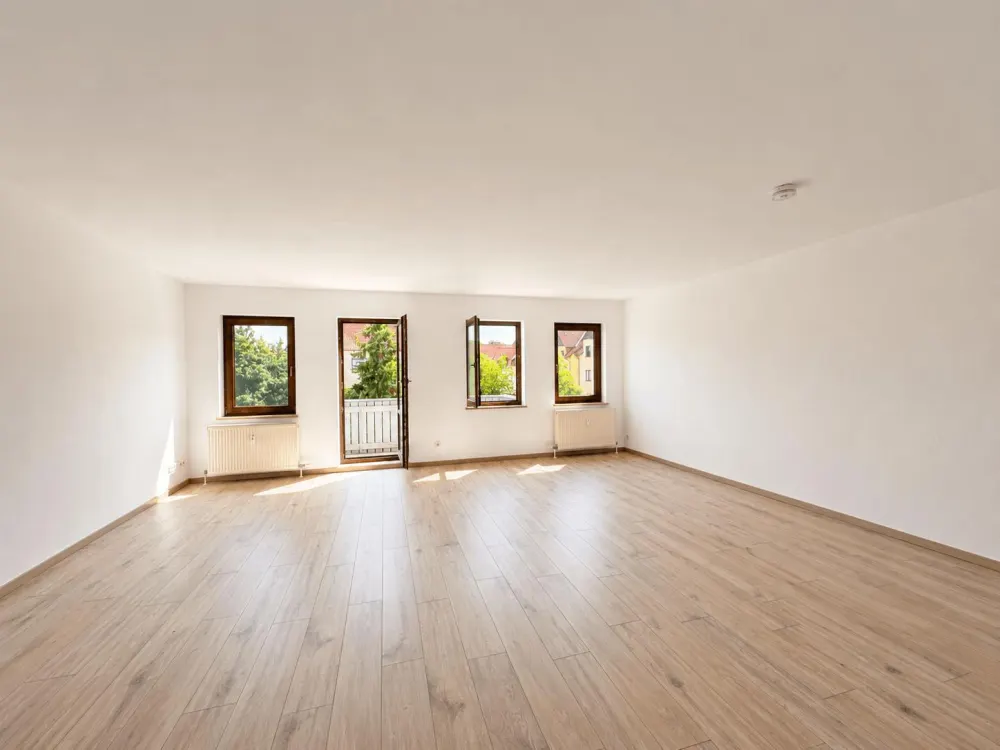 moderne 80m²- Wohnung im Maisonettestil mit großem Wohnzimmer + Balkon!