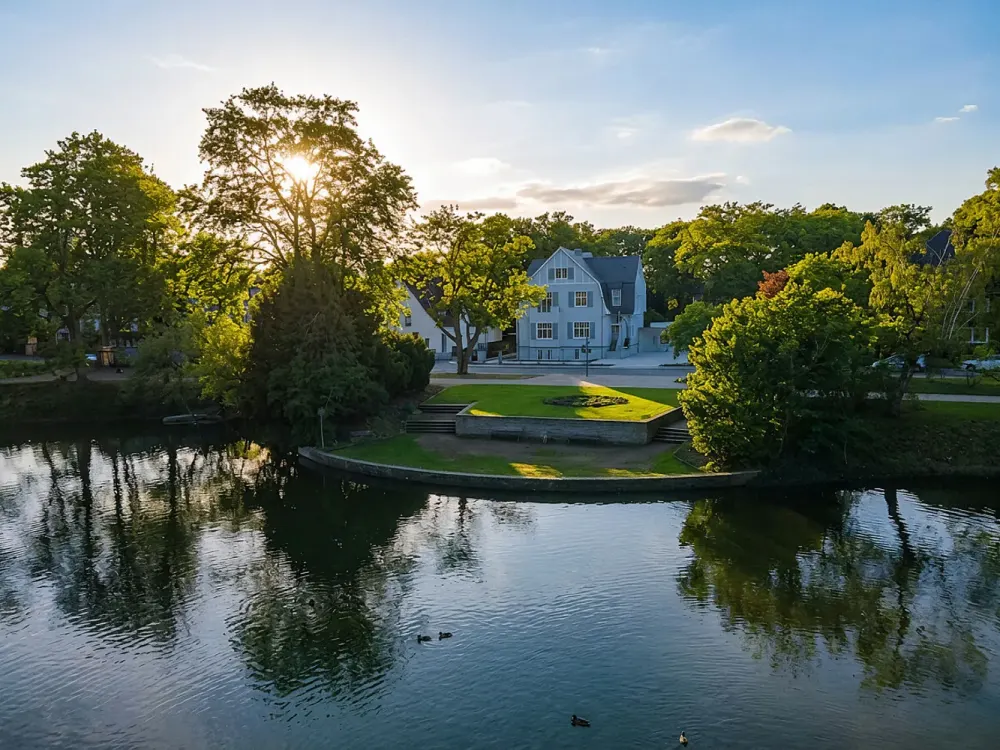 Luxus trifft Natur, Wohnen direkt am Bochumer Stadtpark