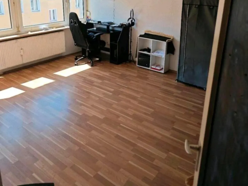 Nachmieter gesucht (Arbeitvertrag)
