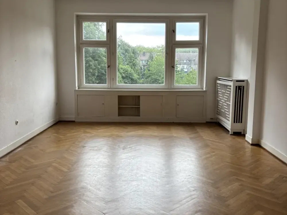 SELTENE GELEGENHEIT, Do-City SÜD, großzügige 5-Zimmer Altbau WE, Parkett, hohe Decken, Einbauküche