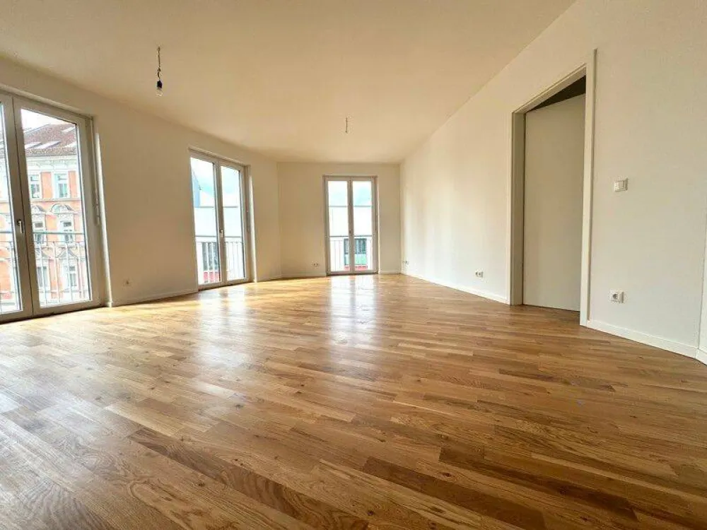 *Erstbezug*: Geräumige 2-Zimmer-Wohnung mit hochwertiger EBK und Tageslichtbad mit Dusche