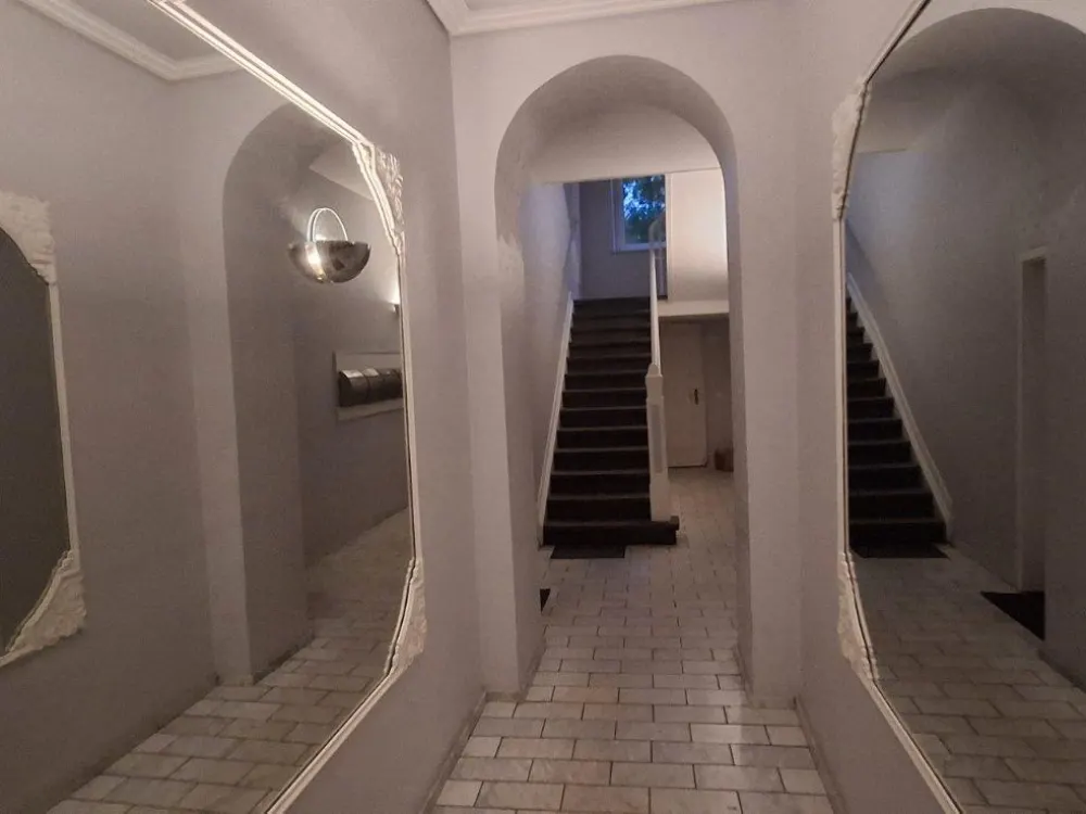 Möblierte 2-Zimmer-Wohnung mit Altbaucharme am Grafenberger Wald