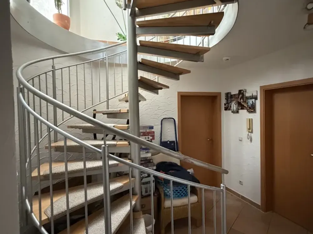 Großzügige 5-Zimmer-Maisonettewohnung mit Garten und besonderem Wohnambiente