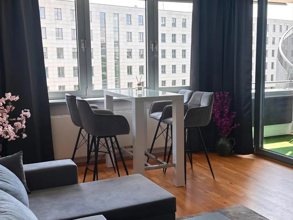 Möblierte 1-Zimmer-Wohnung Düsseldorf Golzheim | Balkon