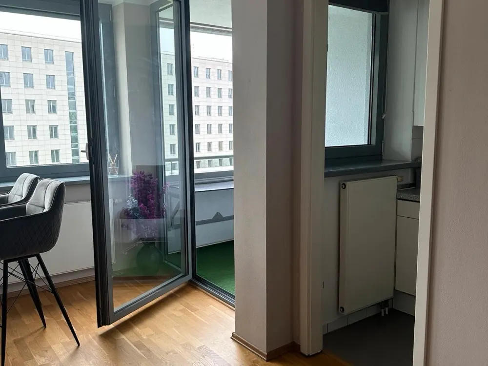 Möblierte 1-Zimmer-Wohnung Düsseldorf Golzheim | Balkon