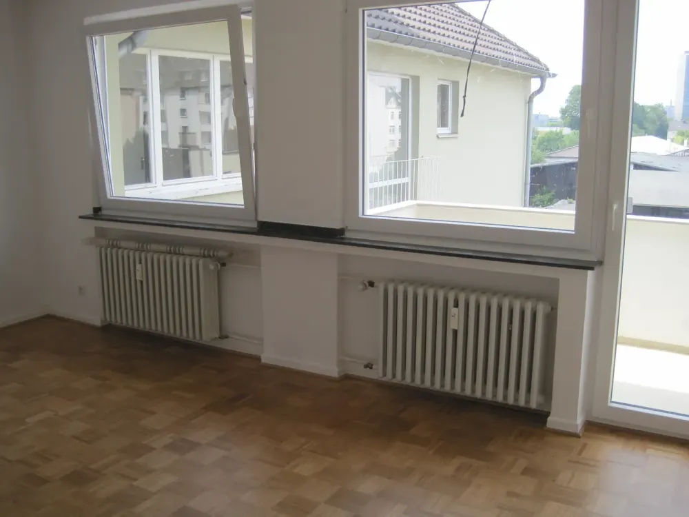 3-Zi.Whg, D-Unterbilk, renoviert, Parkett, großzügige Wohnküche, Balkon, 4.Etage ohne Aufzug