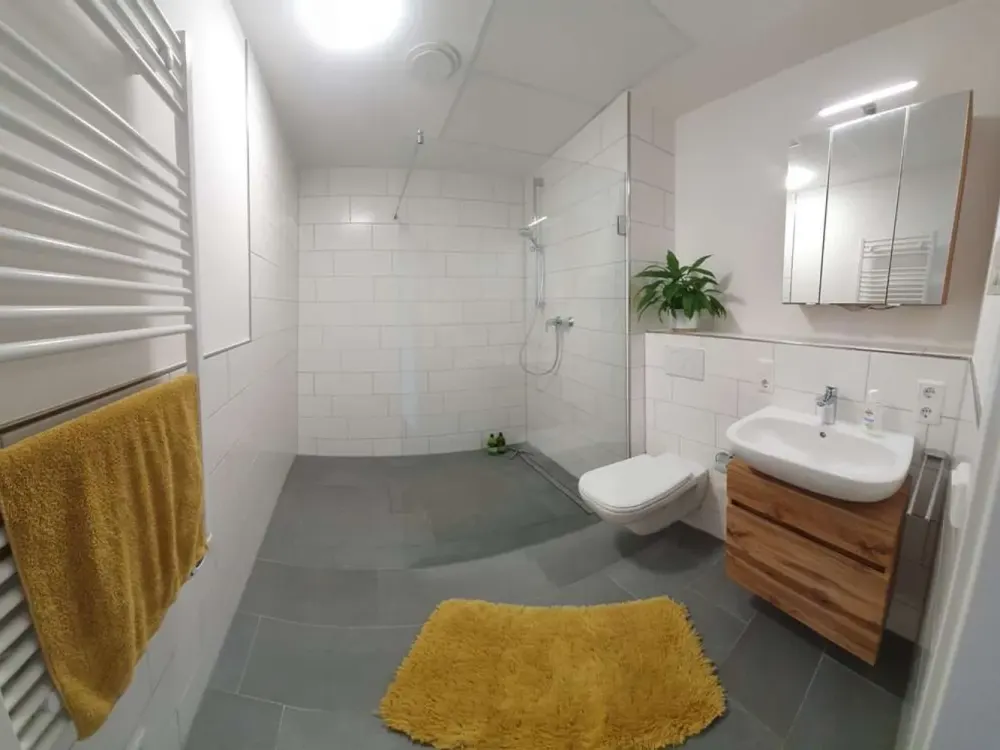 Neubau 2-Zimmer-Wohnung mit Balkon in Karlsruhe