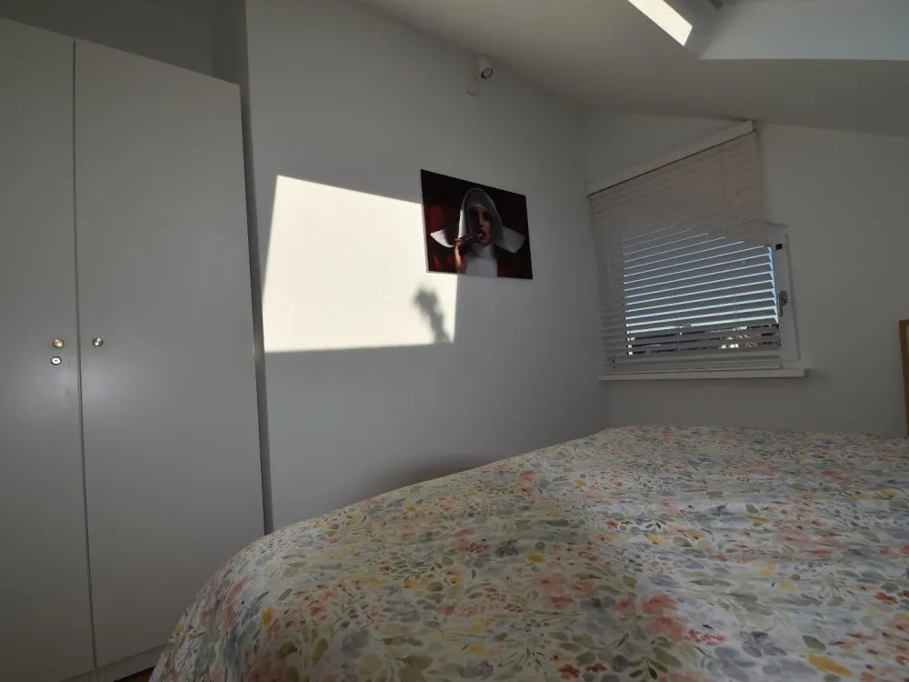 Top Möblierte 3 Zimmer Dachgeschoß Wohnung mit Balkon