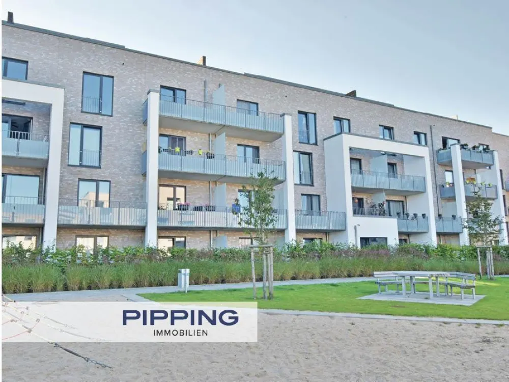 Modern, energy-efficient living: "Bright 3-room maisonette apartment with wonderful roof terrace"
