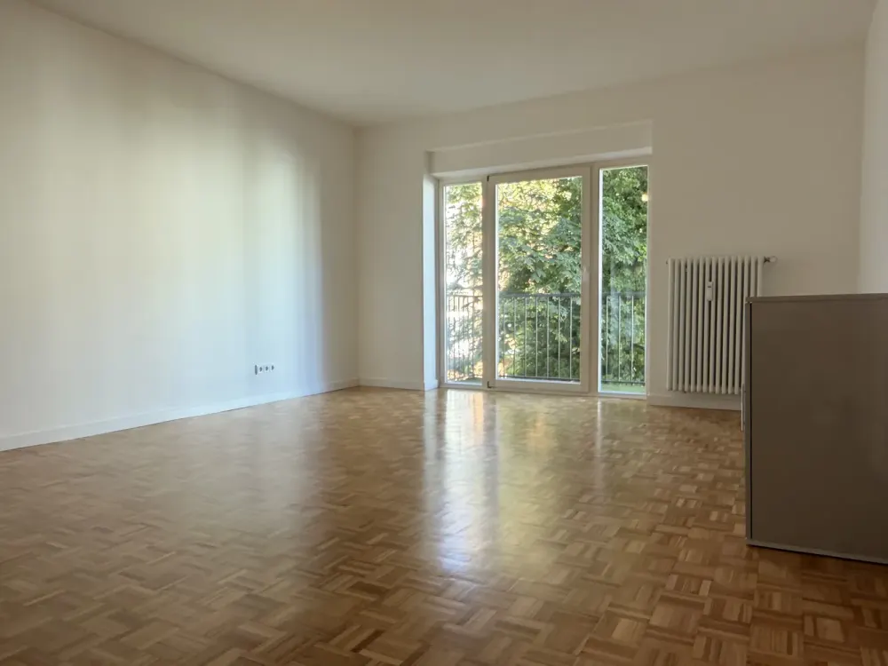 großzügige 3-Zimmer Wohnung mit Isarblick Nähe Englischer Garten