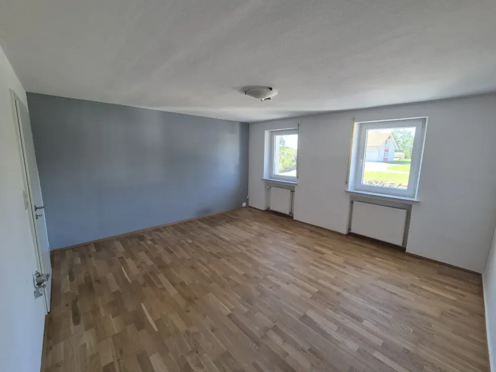 Mit Aussicht ins Grüne: 4-Zimmer-Wohnung im 1. OG in Ollarzried/Ottobeuren!