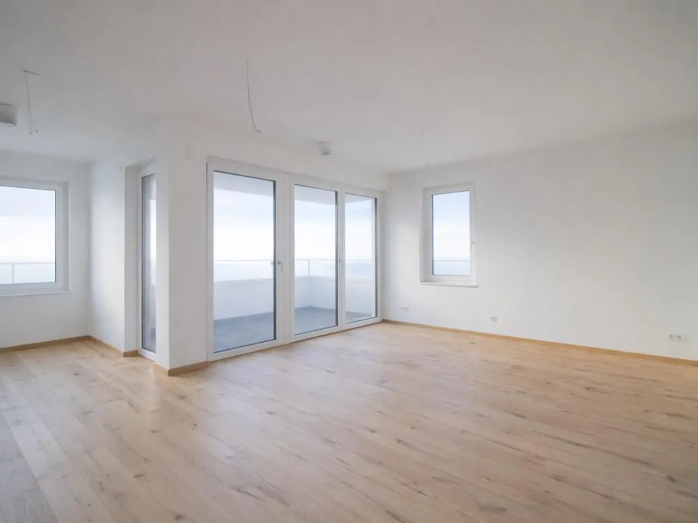 NEUBAU - Moderne 3-Zimmer-Wohnung mit Stellplatz und Loggia