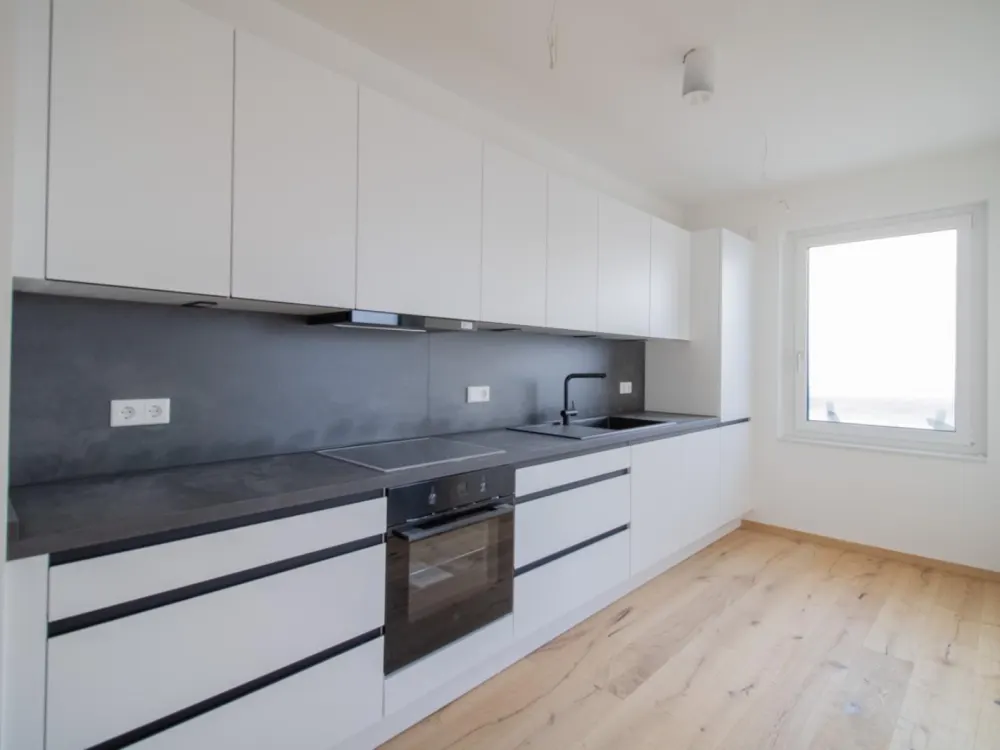 NEUBAU - Moderne 3-Zimmer-Wohnung mit Stellplatz und Loggia