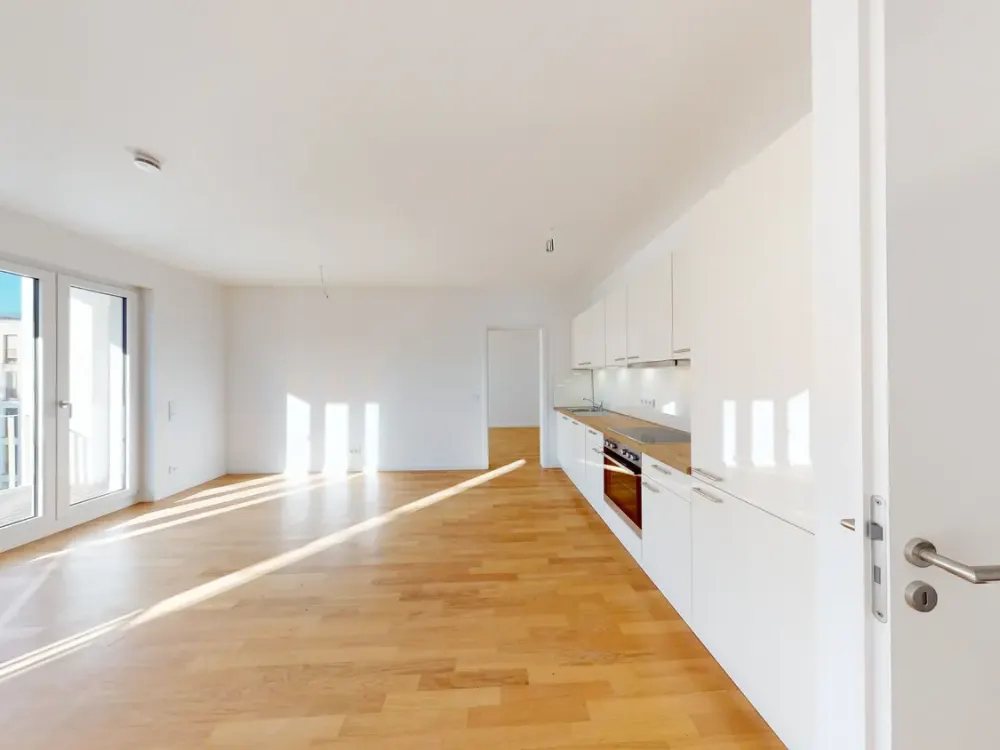 Helle, exklusive 2-Zi-Whg / gehobene Ausstattung / mit Balkon_WE06