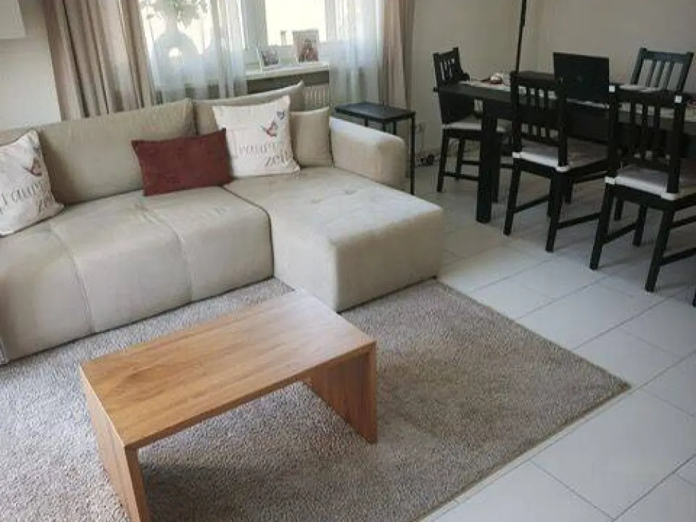Großzügige 4-Zimmer-Wohnung mit Terrasse, Einbauküche und Stellplatz in Nürnberg-Katzwang