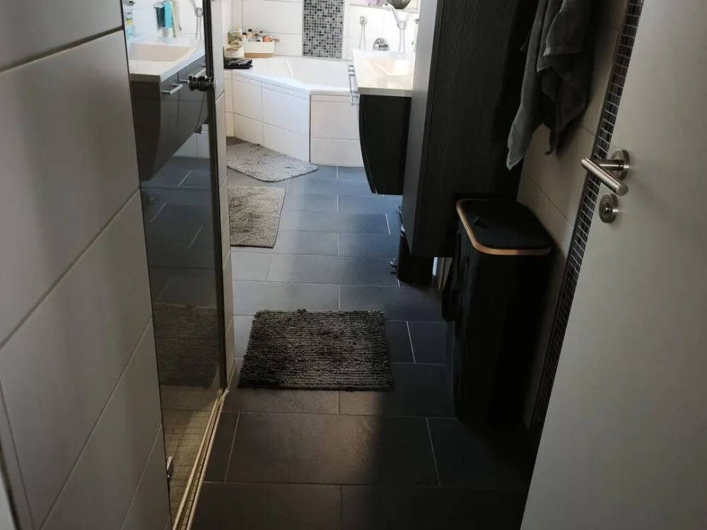 Großzügige 4-Zimmer-Wohnung mit Terrasse, Einbauküche und Stellplatz in Nürnberg-Katzwang