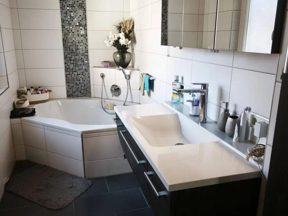 Großzügige 4-Zimmer-Wohnung mit Terrasse, Einbauküche und Stellplatz in Nürnberg-Katzwang