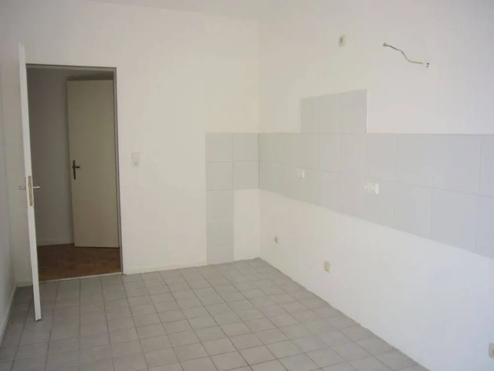 Bright 2-Room Apartment with Balcony in Munich-Maxvorstadt