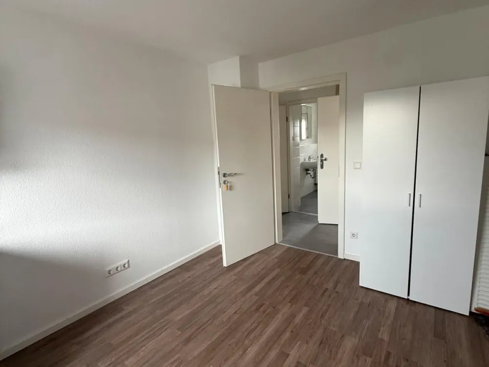 Nur noch 1 Zimmer frei, möbliertes WG-Zimmer