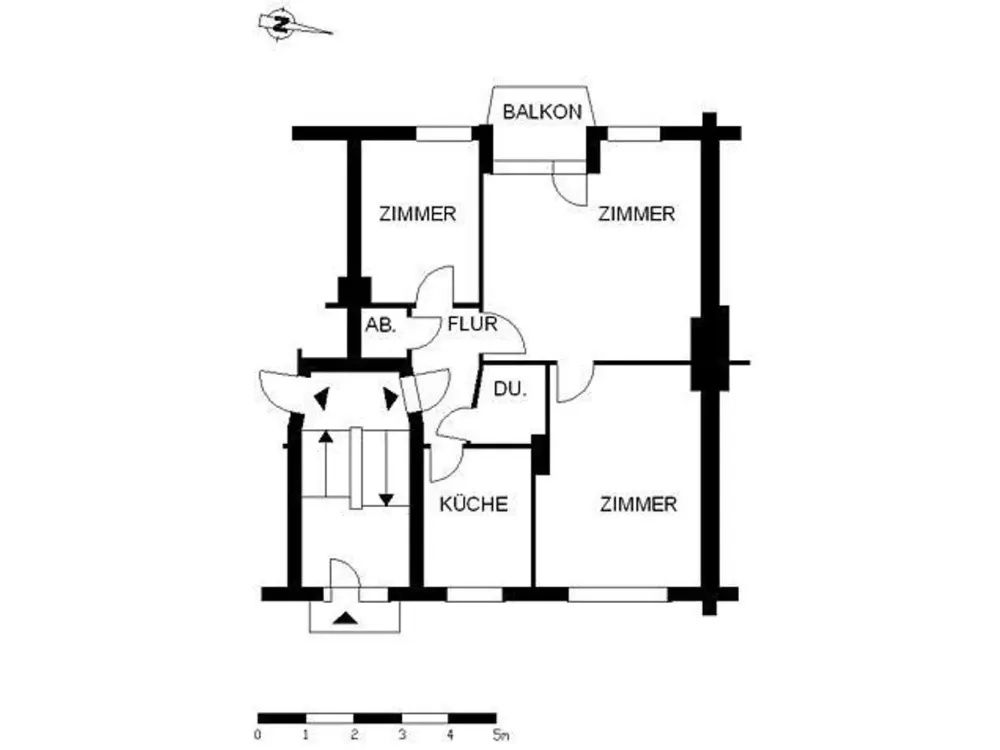 Helle Wohnung mit Balkon