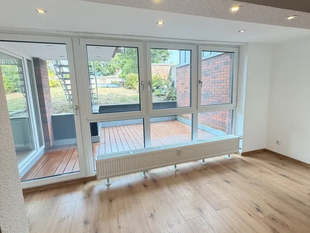 Niederkassel! Frisch renoviert | Lichtdurchflutet | Große Terrasse | Einbauküche