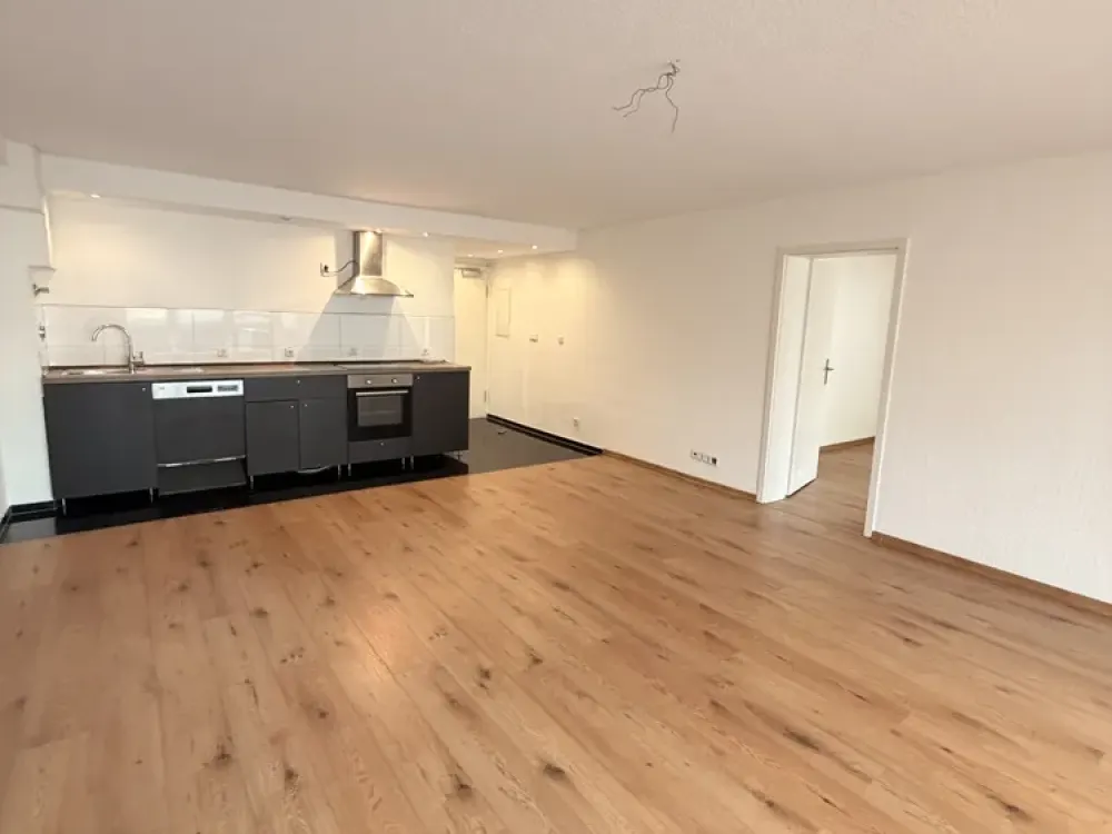 Niederkassel! Frisch renoviert | Lichtdurchflutet | Große Terrasse | Einbauküche