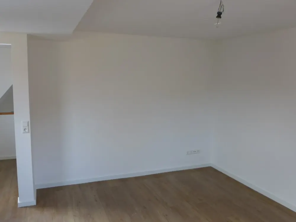 Wunderschöne 3-Zimmer Dachgeschoss-Wohnung mit Einbauküche