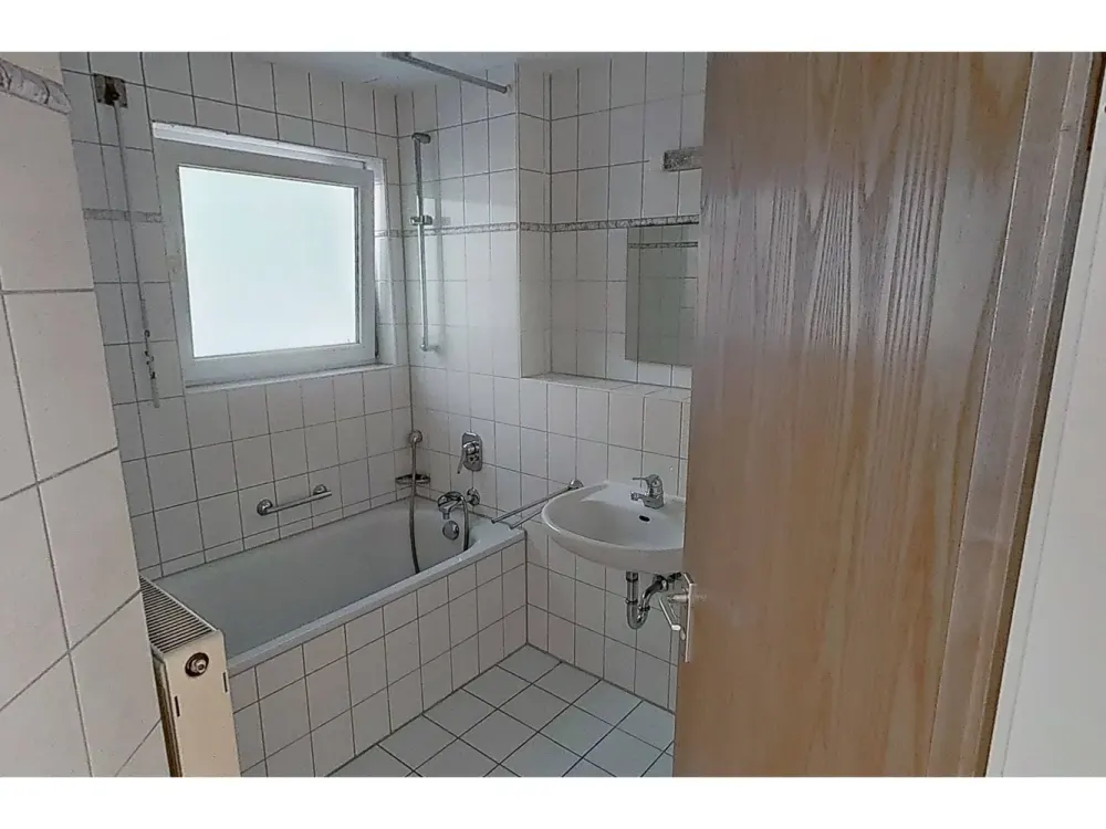 Wohnen auf der Sonnenseite: Helle 2-Zimmer-Wohnung mit Balkon in Stuttgart