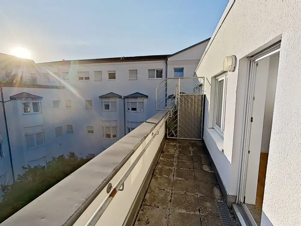 Wohnen auf der Sonnenseite: Helle 2-Zimmer-Wohnung mit Balkon in Stuttgart