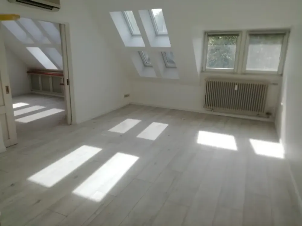 Schwerte-City!! Schöne DG-Whg. m. DG-Studio, Balkon u. Weitblick