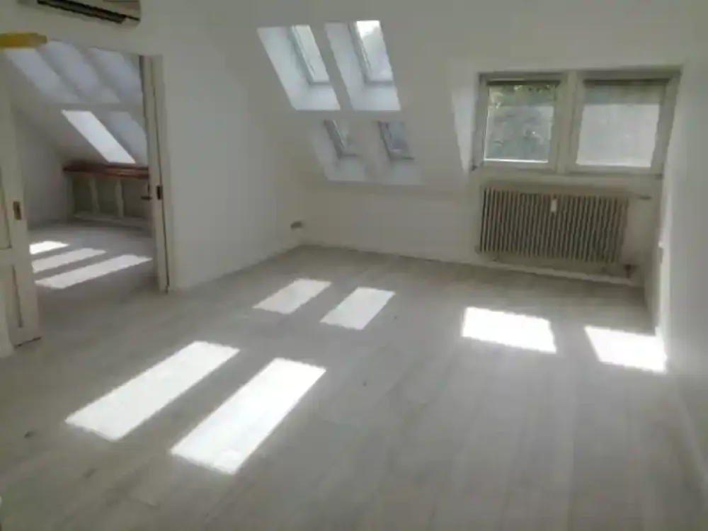 Schwerte-City!! Schöne DG-Whg. m. DG-Studio, Balkon u. Weitblick
