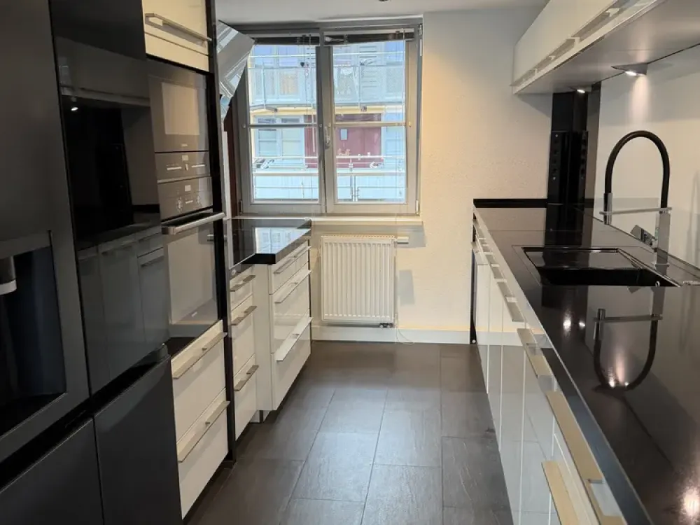 Galerie-Loft mit 5,50 m Raumhöhe und Bootsanleger, 4 Zimmer in den Buntgarnwerken Schleußig