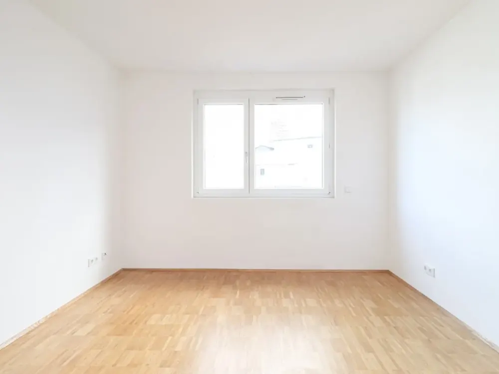 Wohnen mit Stil: Lichtdurchflutete 2-Zimmer-Wohnung mit Loggia & exklusiver Ausstattung