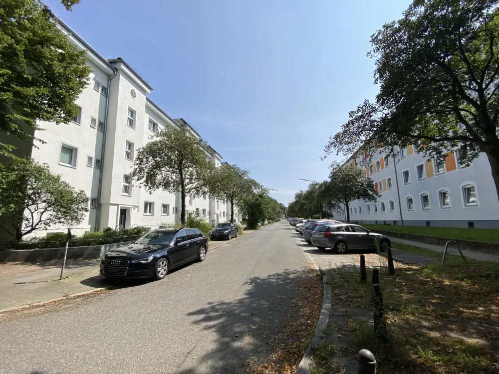Dachgeschoss Wohnung mit großzügigen Balkon