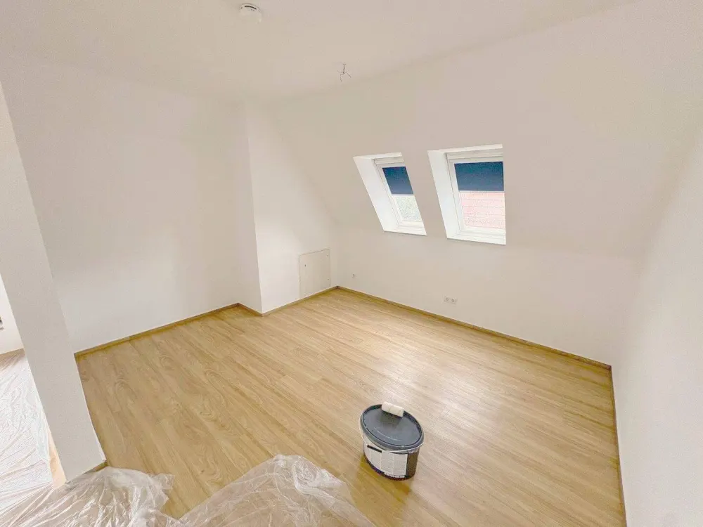 Optimales Familienparadies: zwei Bäder, EBK, Dachterrasse & Hauswirtschaftsraum!