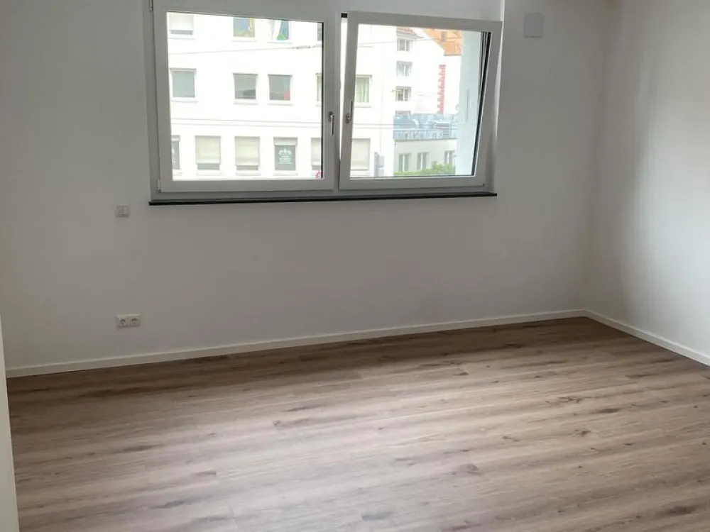 First occupancy! Modern 2-room new-build apartment with fitted kitchen in Nürnberg, commission-free