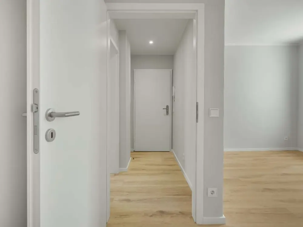 Hochwertig sanierte Wohnung mit Einbauküche!