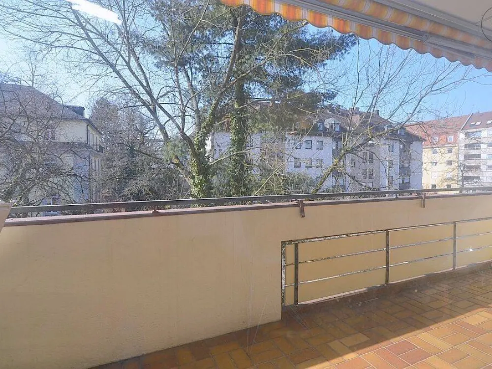 Geschmackvoll möblierte 4-Zimmer-Wohnung mit WLAN und 2 Balkonen in Nürnberg Maxfeld