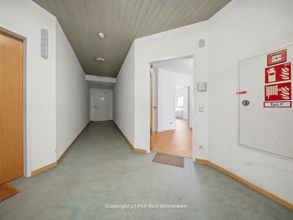 SENIORENWOHNEN: Helle 2-Zimmer-Wohnung mit Aufzug & neuer Einbauküche in der Oststadt zur Miete