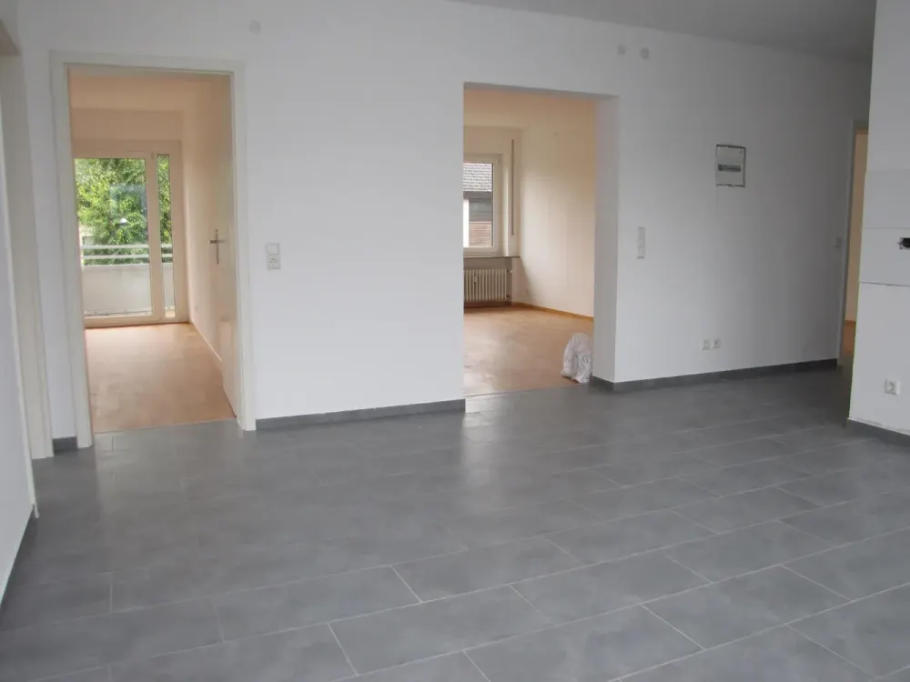 +++TOP GEPFLEGT+++LAMINAT & FLIESEN+++WOHNKÜCHE+++TGL- BAD+++S/W-BALKON+++HMS+++ETC.+++AB 10.2026+++