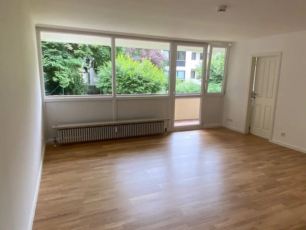 Helles,, lichtdurchflutetes Appartment am Nymphenburger Kanal