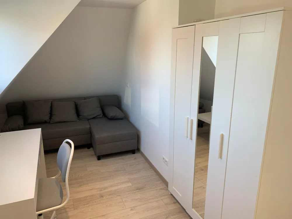 Moderne vollmöblierte 2,5 Zi-Wohnung in S-Gaisburg kernsaniert