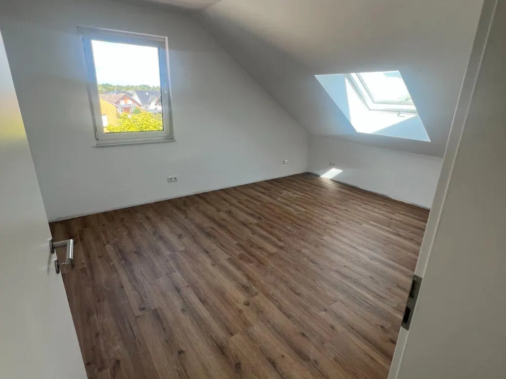 Exclusive 2-Room Apartment with Balcony First Occupancy