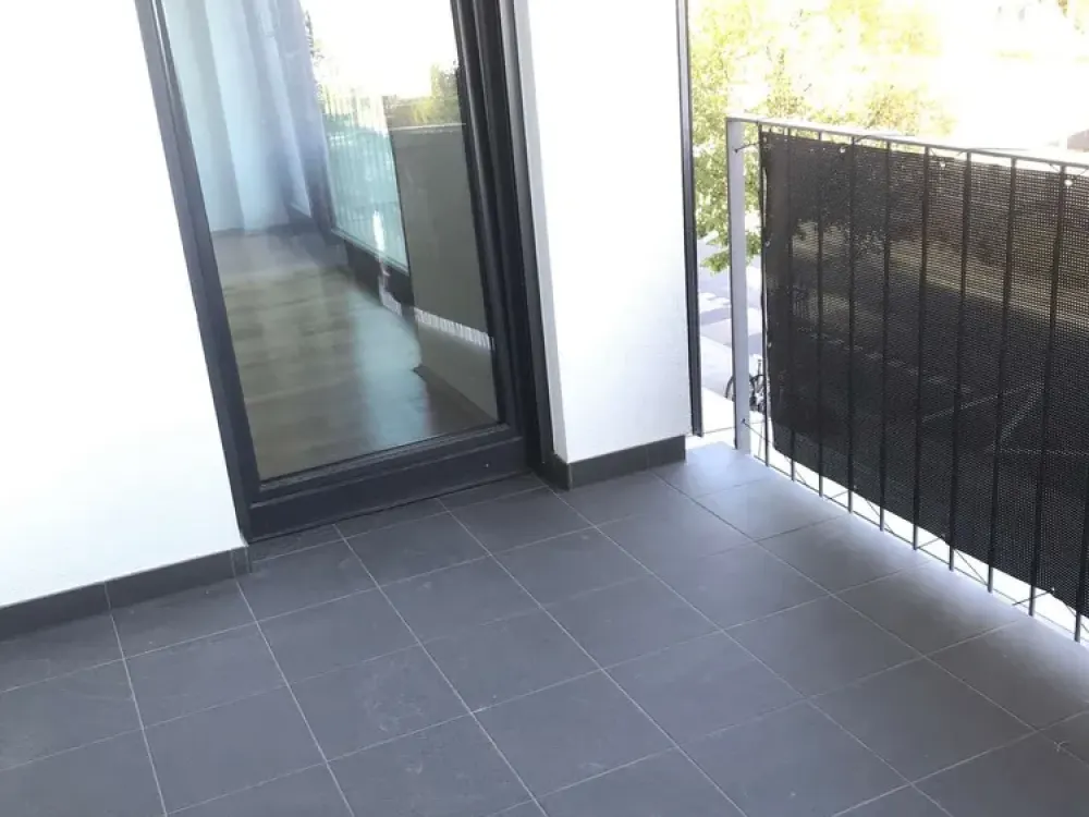 2-Zimmerwohnung, Wohn-/Essbereich und Balkon