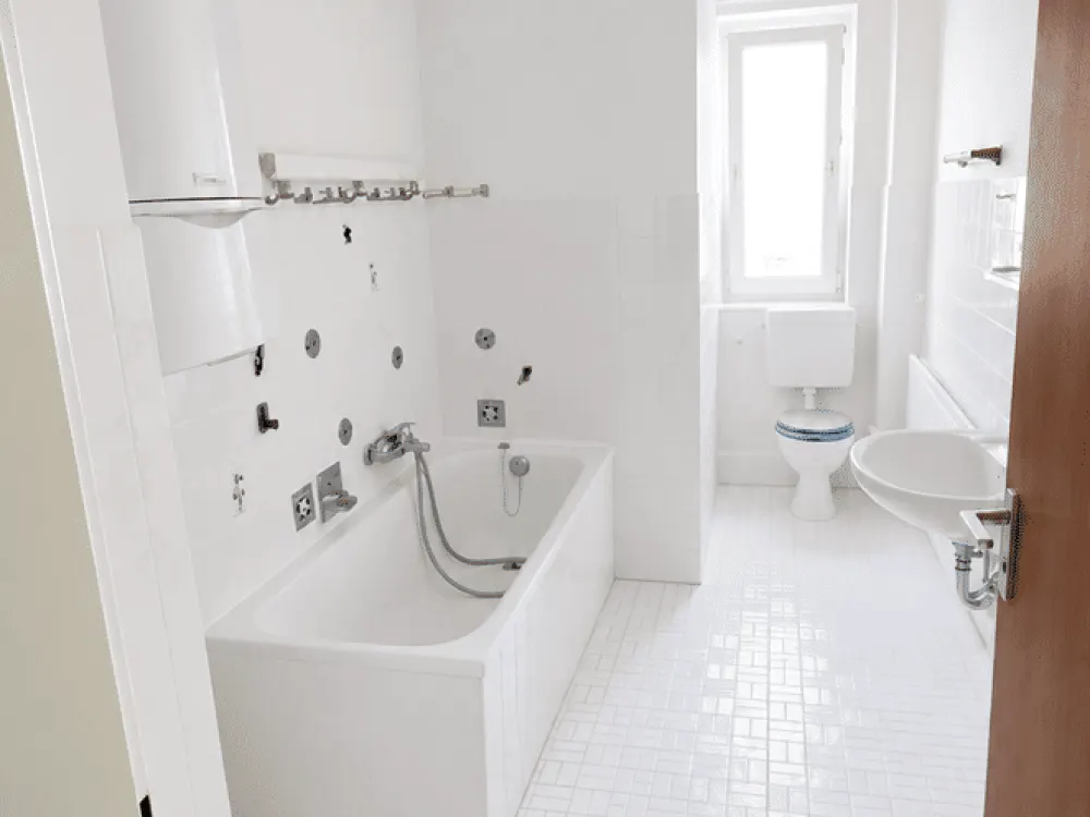 2 Zimmer, renoviert mit neuer Küche, ideal für Paare und 2er-WGs